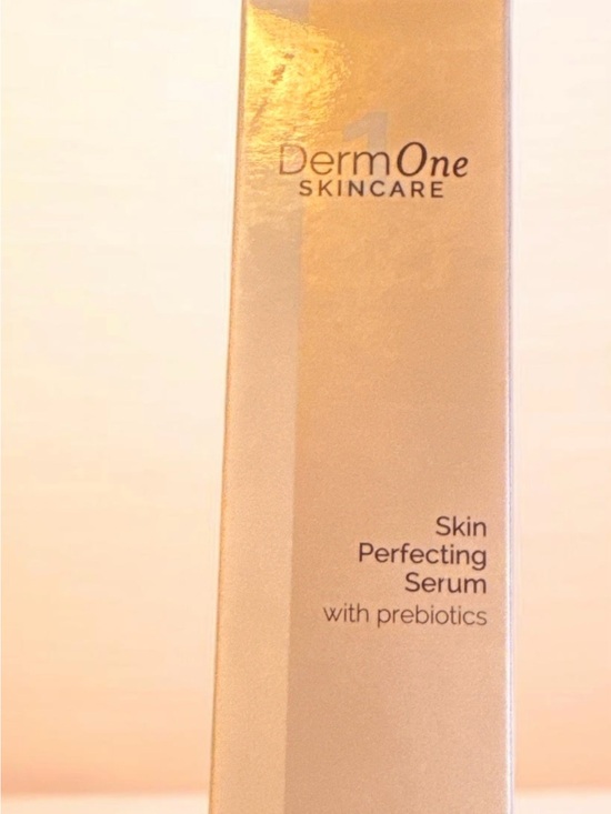 dermone Other - DermOne Skin Perfecting Serum - Cream/Gold Radiance